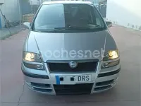 Usado Fiat Ulysse Emotion 128 CV (94 kW) 2005 Gris / plata Monovolumen