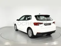 Usado Skoda Fabia Ambition 95 CV (69 kW) 2023 Blanco Utilitario