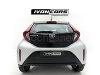 Käytetty Toyota Aygo X Play 72 HP (52 kW) 2023 Harmaa Katumaasturi