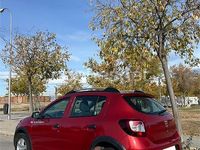 Usado Dacia Sandero Stepway 90 CV (66 kW) 2014 Rojo Berlina