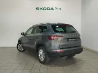 Usado Skoda Karoq Ambition 116 CV (85 kW) 2022 Gris SUV