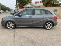 Usado Mercedes B180 109 CV (80 kW) 2013 Marrón Monovolumen