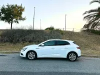 Usado Renault Mégane III Bose Edition 130 CV (95 kW) 2016 Blanco Berlina