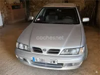 Usado Nissan Primera 90 CV (66 kW) 1999 Gris / plata Familiar