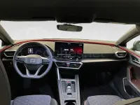 Usado Seat Leon FR 204 CV (150 kW) 2025 Gris / plata Berlina