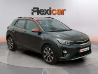 Usado Kia Stonic 120 CV (88 kW) 2018 Negro SUV
