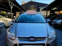 Usado Ford Focus Trend 125 CV (91 kW) 2013 Gris / plata Berlina