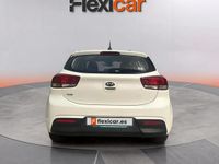 Usado Kia Rio 120 CV (88 kW) 2021 Blanco Utilitario