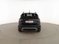 Usado VW T-Cross Advance 110 CV (80 kW) 2022 Negro SUV