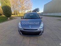 Usado Renault Clio GrandTour Dynamique 85 CV (62 kW) 2010 Gris / plata Familiar