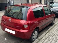 Usado Renault Clio II Campus 75 CV (55 kW) 2007 Granate Berlina