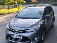 Usado Toyota Verso Advance 132 CV (97 kW) 2014 Marrón Monovolumen