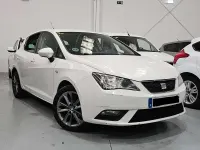 Usado Seat Ibiza Style 90 CV (66 kW) 2014 Blanco Utilitario