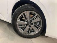 Usado Peugeot 308 Active 131 CV (96 kW) 2022 Blanco Utilitario