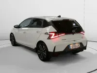 Begagnad Hyundai i20 N Line 101 HK (74 kW) 2022 Vit Sedan