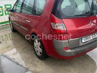 Usado Renault Grand Scénic II Dynamique 120 CV (88 kW) 2006 Rojo Monovolumen