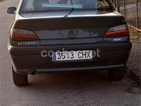 Usado Peugeot 406 135 CV (99 kW) 1996 Verde Berlina