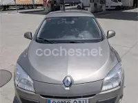 Usado Renault Mégane 105 CV (77 kW) 2010 Marrón Berlina