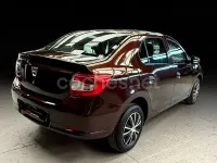 Usado Dacia Logan Ambiance 75 CV (55 kW) 2016 Marrón Berlina