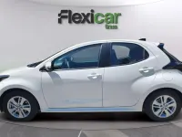 Usado Toyota Yaris Hybrid Style 116 CV (85 kW) 2025 Blanco Berlina