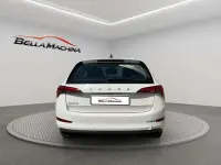 Usado Skoda Scala Ambition 95 CV (69 kW) 2023 Blanco Utilitario