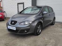 Usado Seat Altea Ecomotive 105 CV (77 kW) 2014 Gris Monovolumen