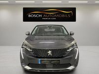 Usado Peugeot 3008 Active 130 CV (95 kW) 2021 Gris / plata SUV