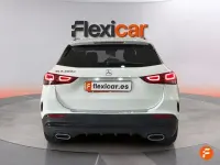 Usado Mercedes GLA200 150 CV (110 kW) 2020 Blanco SUV