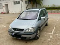 Usado Opel Zafira Elegance 100 CV (73 kW) 2002 Gris / plata Monovolumen