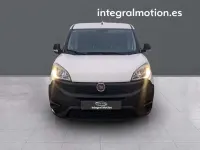 Usado Fiat Doblò 95 CV (69 kW) 2019 Blanco Monovolumen