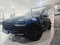Usado Porsche Cayenne Turbo 519 CV (381 kW) 2016 Negro SUV