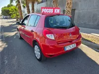 Usado Renault Clio IV Business 75 CV (55 kW) 2012 Rojo Berlina
