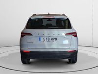 Usado Skoda Karoq Ambition 116 CV (85 kW) 2024 Blanco SUV