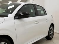Usado Peugeot 208 Active 102 CV (75 kW) 2023 Blanco Utilitario