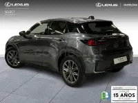 Usado Lexus LBX 136 CV (100 kW) 2025 Gris / plata SUV