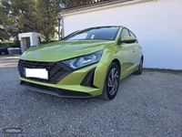 Usado Hyundai i20 84 CV (61 kW) 2024 Verde Coupe