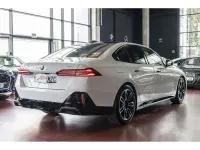 Używany BMW 520 Sport Line 197 KM (144 kW) 2025 Biały Sedan/Limuzyna