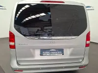 Usado Mercedes V220 163 CV (119 kW) 2021 Gris / plata Monovolumen