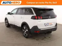 Usado Peugeot 5008 Allure 131 CV (96 kW) 2020 Blanco SUV
