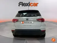 Usado Seat Arona Ecomotive 95 CV (69 kW) 2021 Blanco SUV