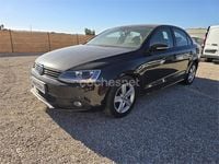 Usado VW Jetta Advance 105 CV (77 kW) 2011 Negro Berlina