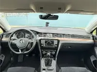 Usado VW Passat Sportline 150 CV (110 kW) 2016 Negro Familiar