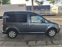 Usado VW Caddy Life 105 CV (77 kW) 2009 Gris / plata Monovolumen