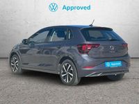 Usado VW Polo Life 95 CV (69 kW) 2021 Gris / plata Utilitario