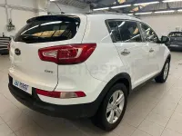 Usado Kia Sportage 116 CV (85 kW) 2012 Blanco SUV
