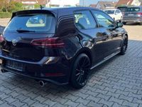 Usado VW Golf VII GTI 2018 Negro metalizado Utilitario
