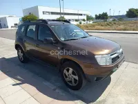 Usado Dacia Duster Lauréate 85 CV (62 kW) 2010 Marrón SUV