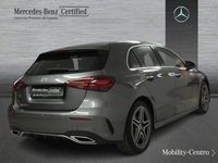 Usado Mercedes A180 AMG line 116 CV (85 kW) 2024 Gris montaña Utilitario