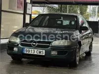 Usado Opel Omega 130 CV (95 kW) 1997 Verde Berlina
