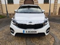 Usado Kia Carens 115 CV (84 kW) 2018 Blanco Monovolumen